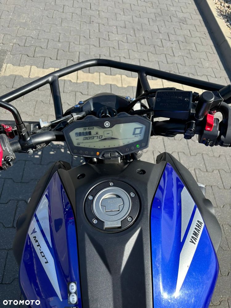 Yamaha MT - 2