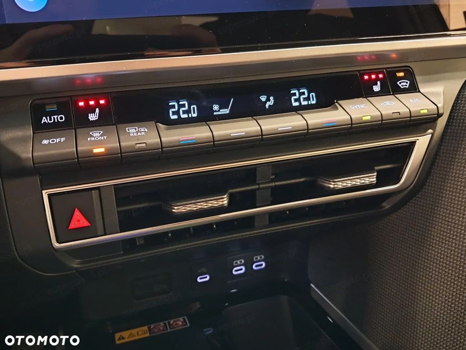 Toyota Camry - 11