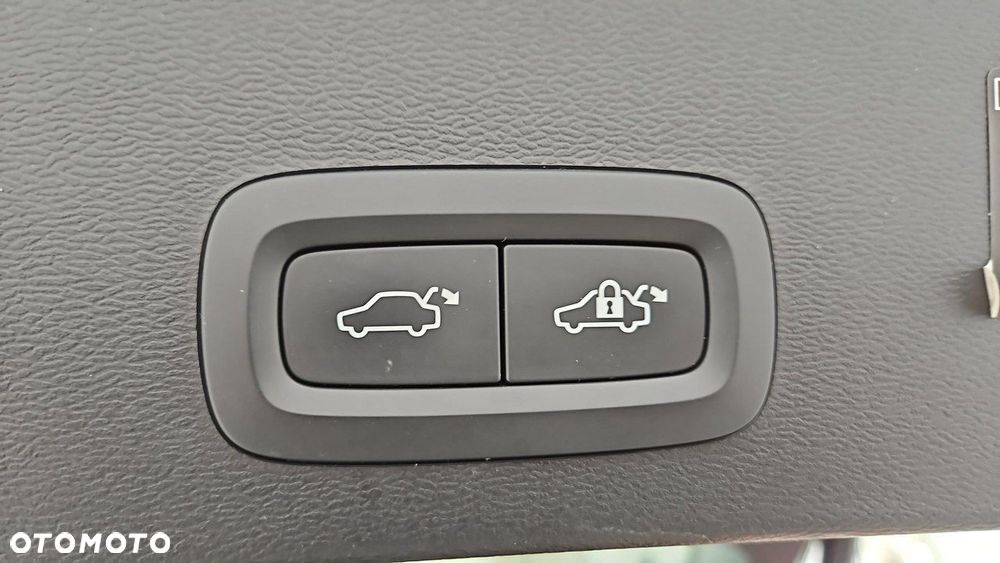 Volvo XC 40 T5 Plug-In Hybrid R-Design - 23