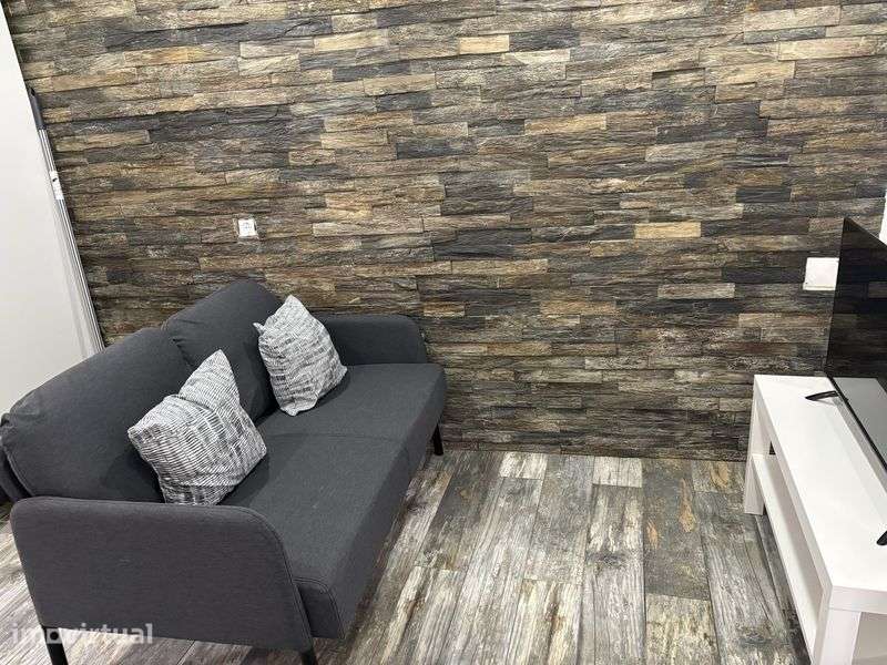 Casa\Arrecadação T1 para alugar - Grande imagem: 3/7