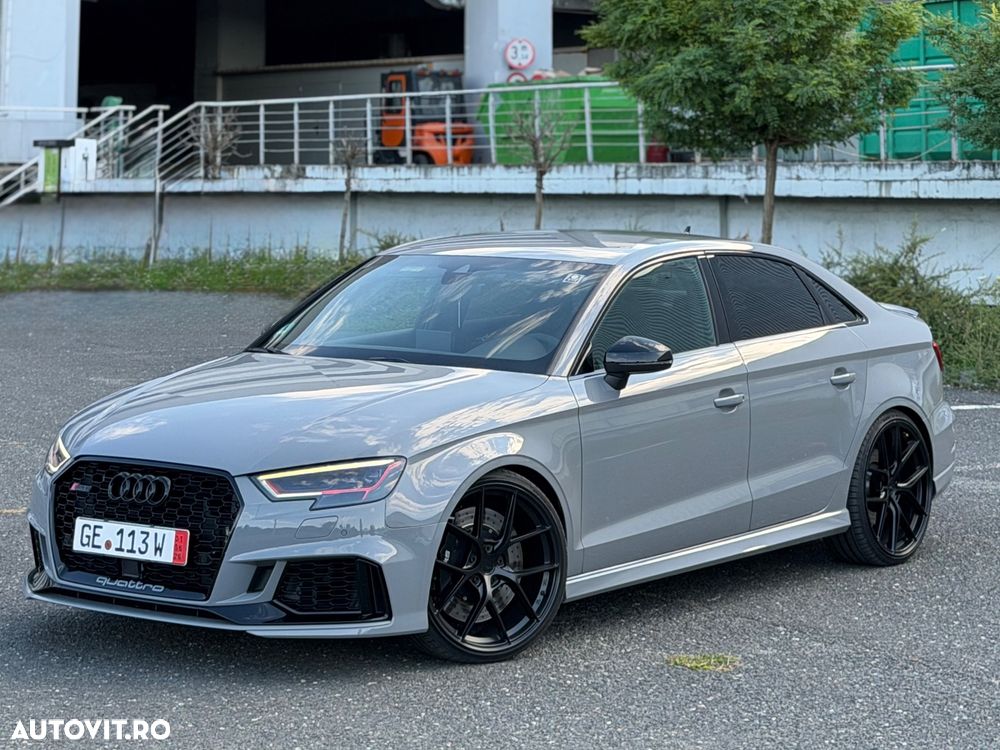 Audi RS3 - 1