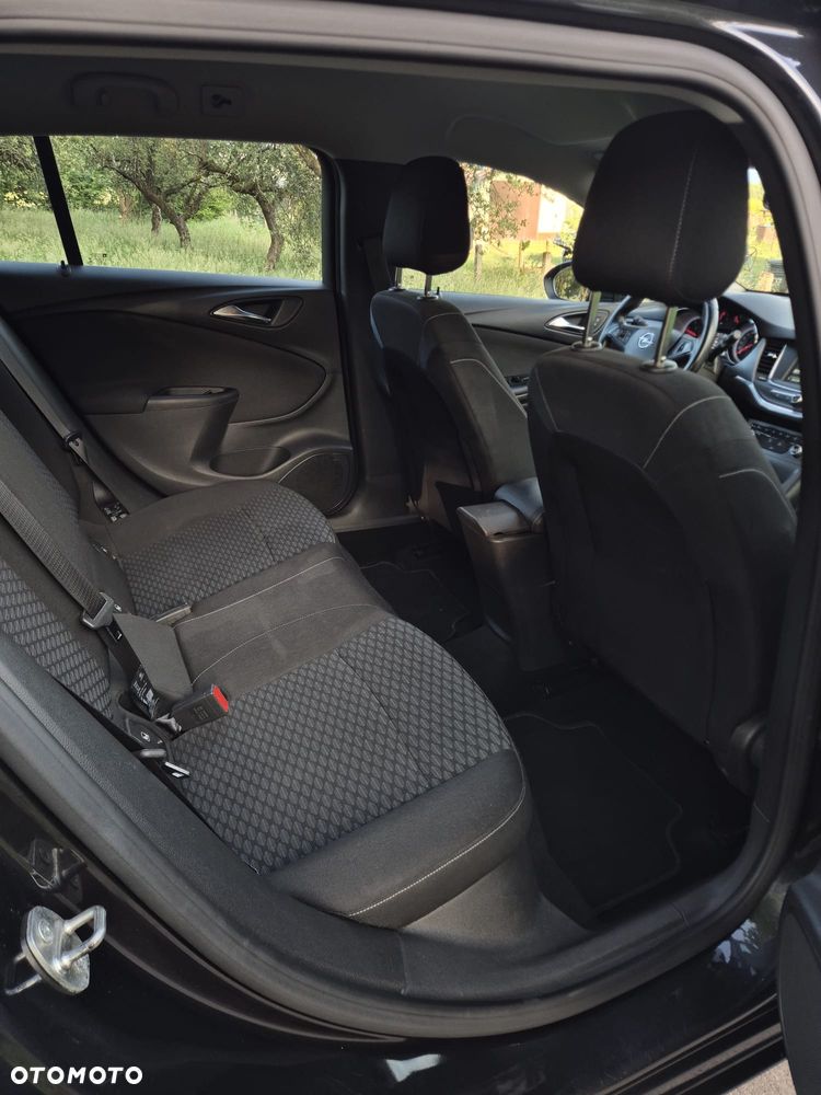 Opel Astra 1.6 CDTI Sport - 16