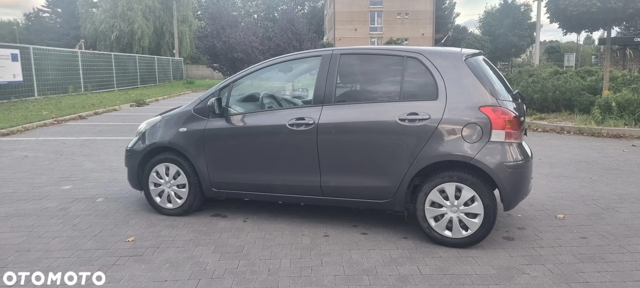 Toyota Yaris 1.33 VVT-i Cool - 8