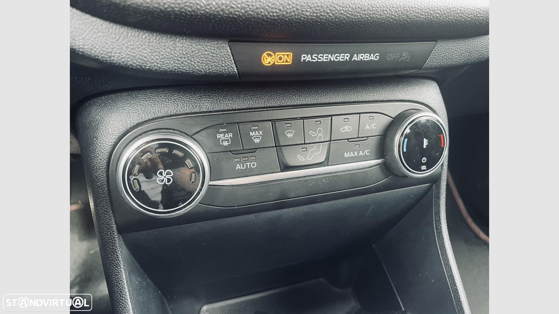Ford Fiesta 1.0 EcoBoost ST-Line - 16