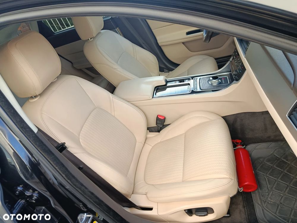 Jaguar XF E-Performance Portfolio - 25