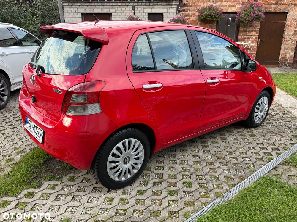 Toyota Yaris 1.33 Sol - 3