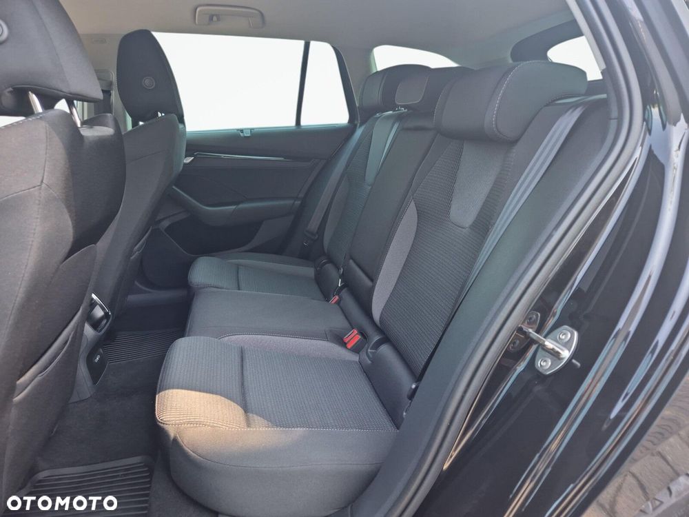 Skoda Octavia 2.0 TDI Selection - 12