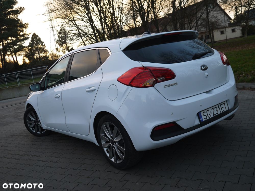 Kia Ceed 1.6 GDI Spirit - 23