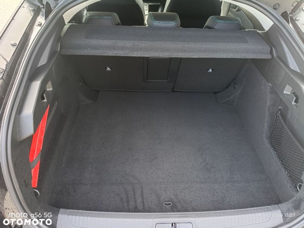 Peugeot 408 - 9