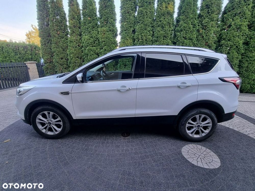 Ford Kuga - 4