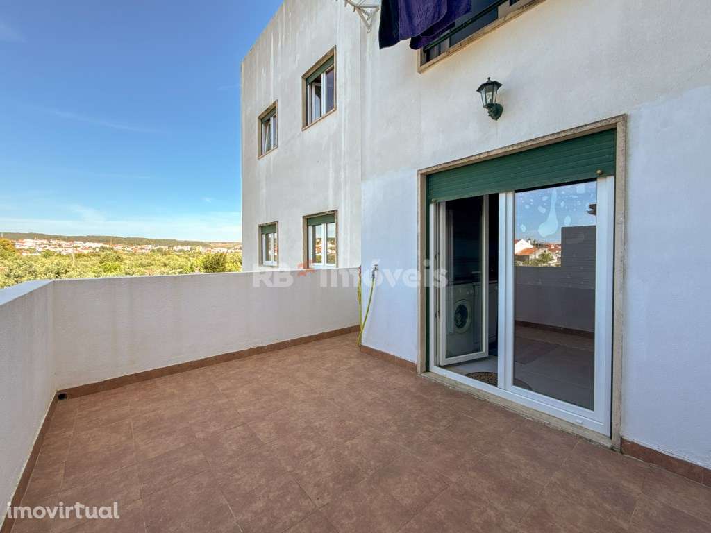 Apartamento T4 com terraço e garagem em Cardal, Vila Nova da Barquinha - Grande imagem: 4/41