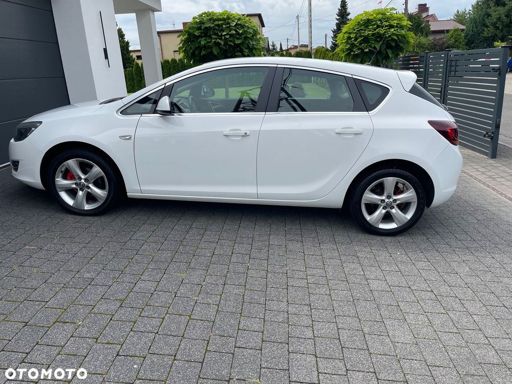 Opel Astra 1.4 Turbo Sport - 24