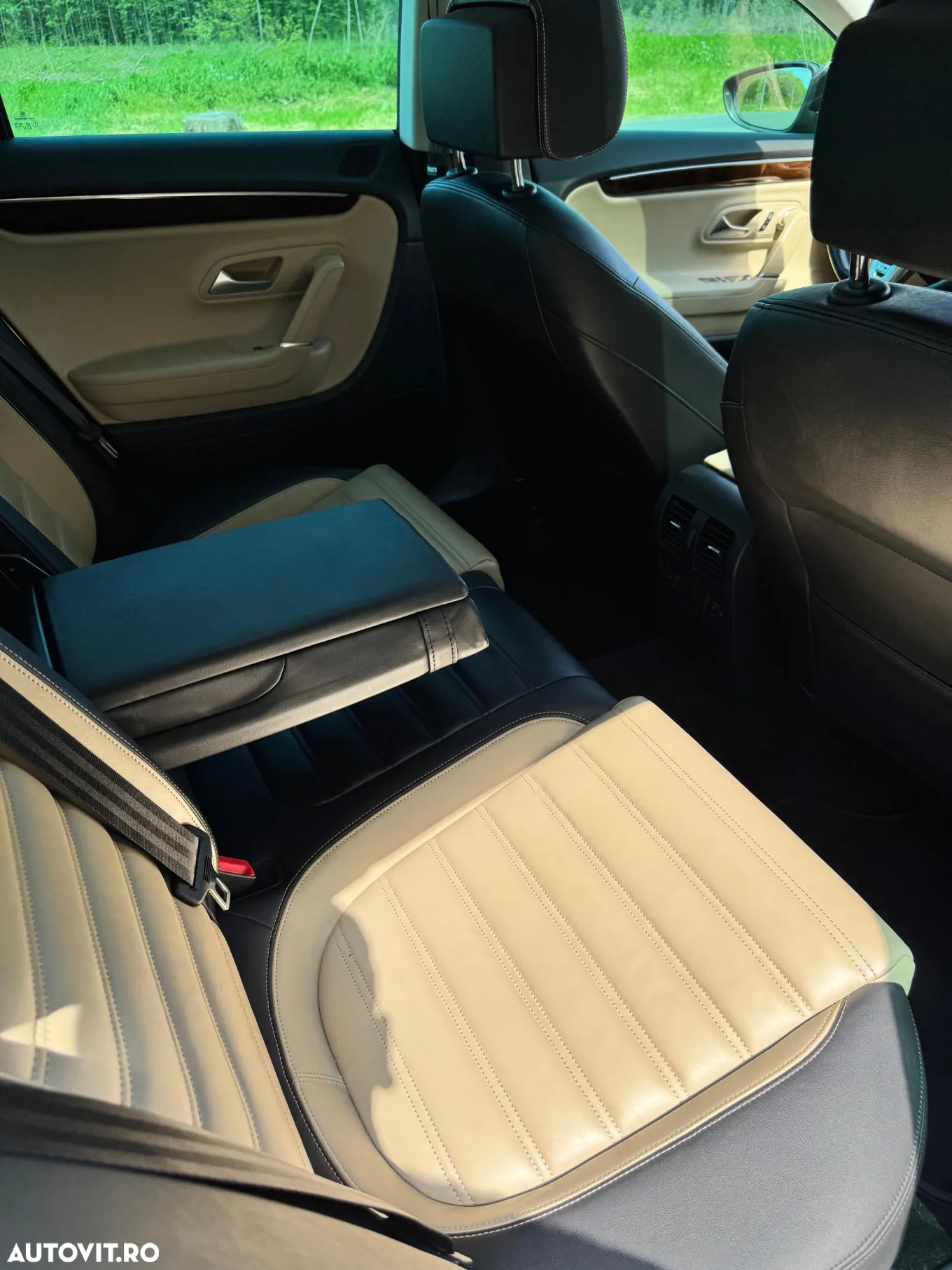 Volkswagen Passat CC - 11