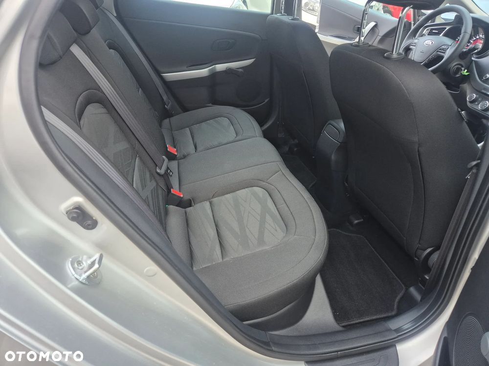 Kia Ceed - 27