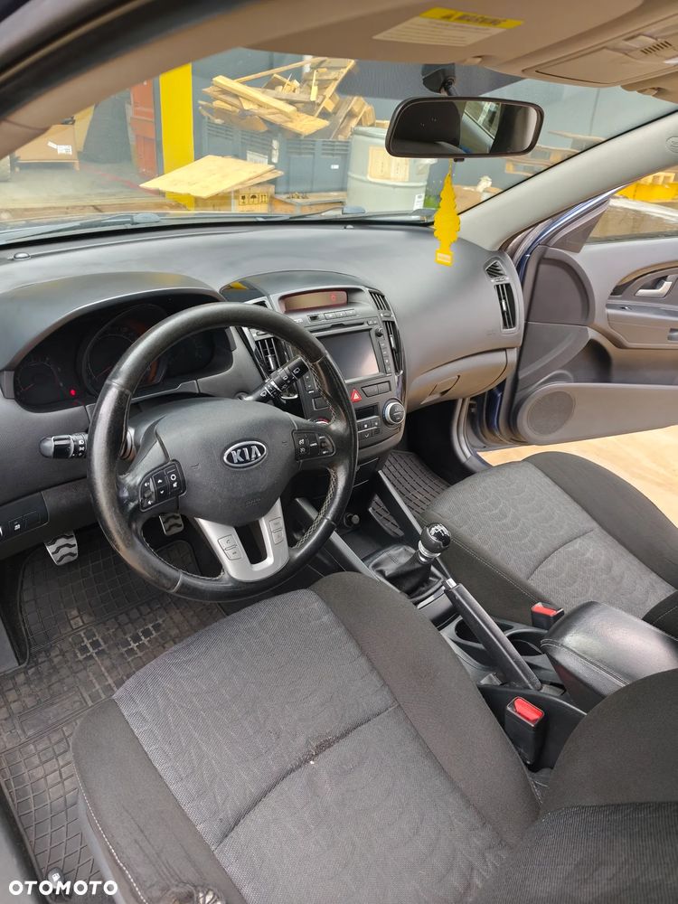 Kia Ceed 1.6 Crdi Comfort + - 10