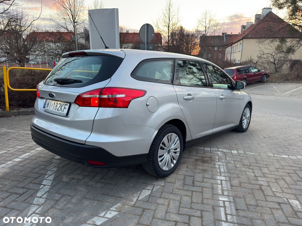 Ford Focus 1.5 EcoBlue Active - 4