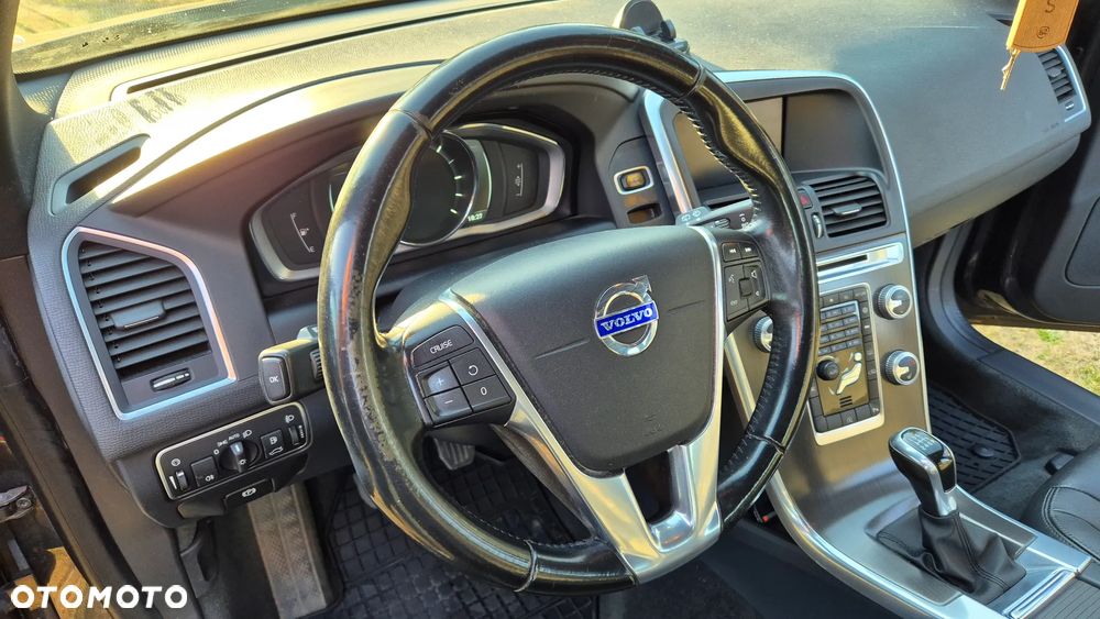 Volvo XC 60 ver-d3-summum - 13