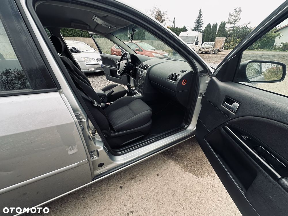 Ford Mondeo - 7