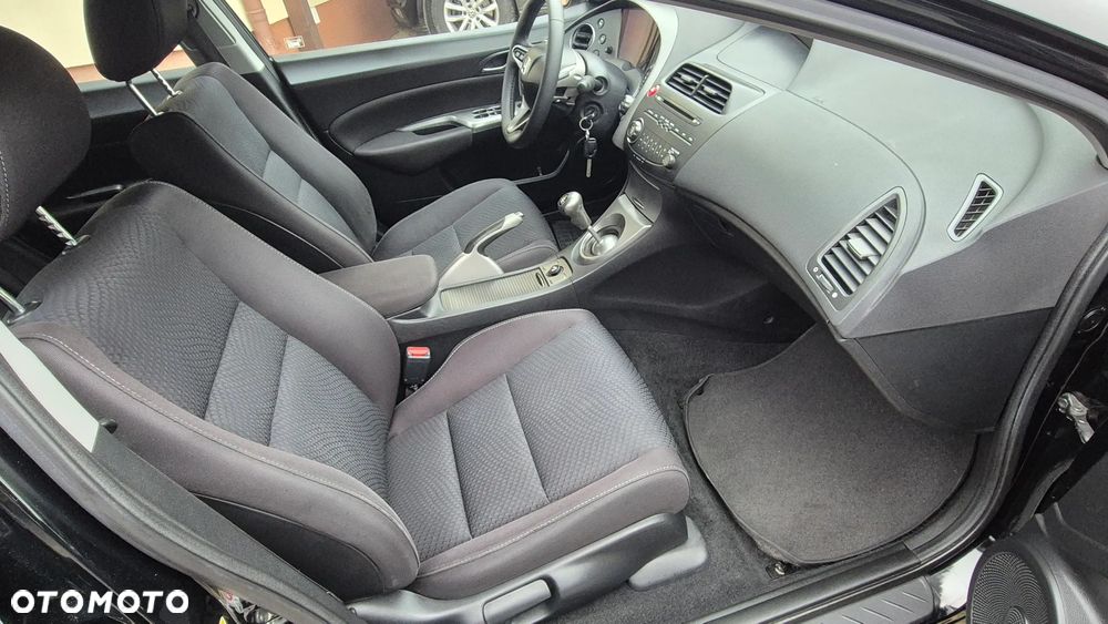 Honda Civic 1.8i-VTEC Sport - 22