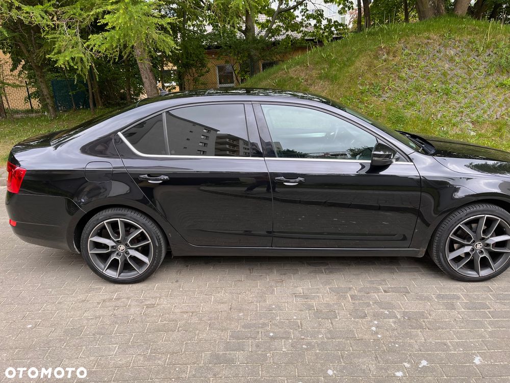 Skoda Octavia 2.0 TDI Style DSG - 6