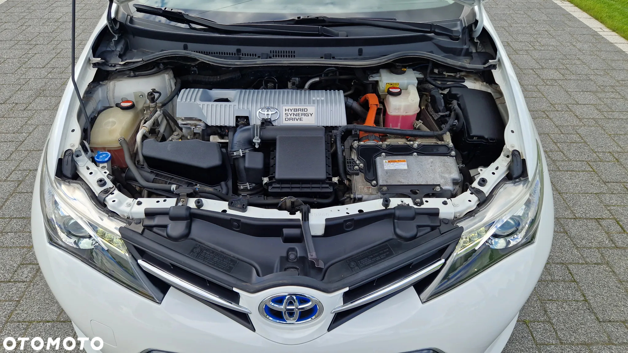 Toyota Auris 1.8 VVT-i Hybrid Automatik Touring Sports Design Edition - 38