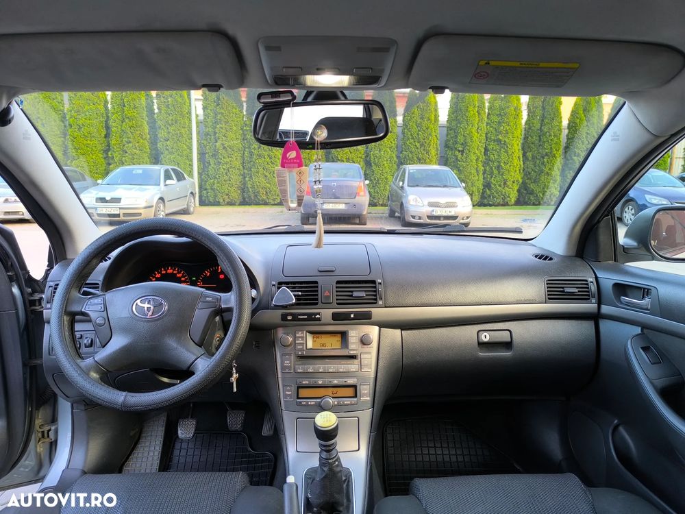 Toyota Avensis 2.0 D-4D Comfort - 5