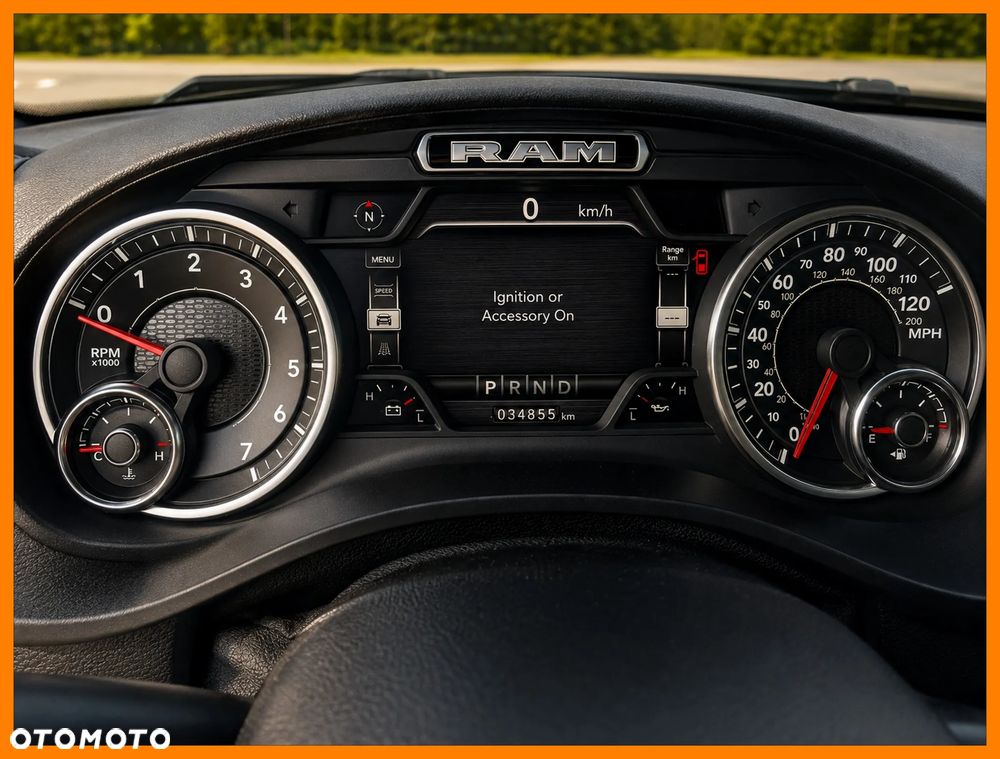 RAM 1500 Crew Cab Shortbed Bighorn - 19
