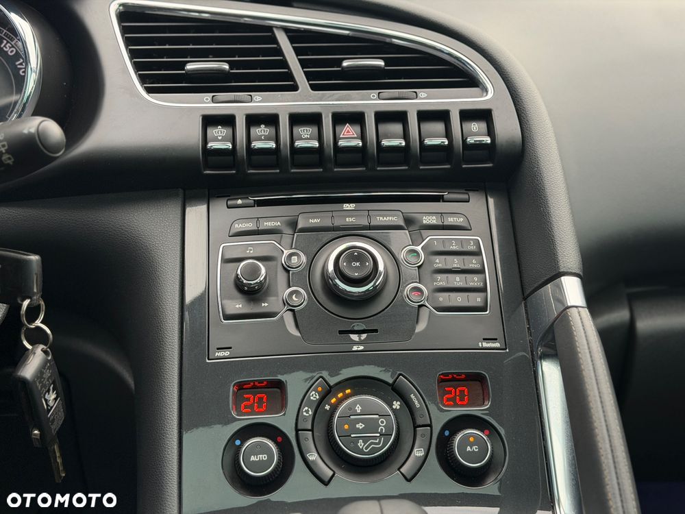 Peugeot 3008 2.0 HDi HYbrid4 - 20