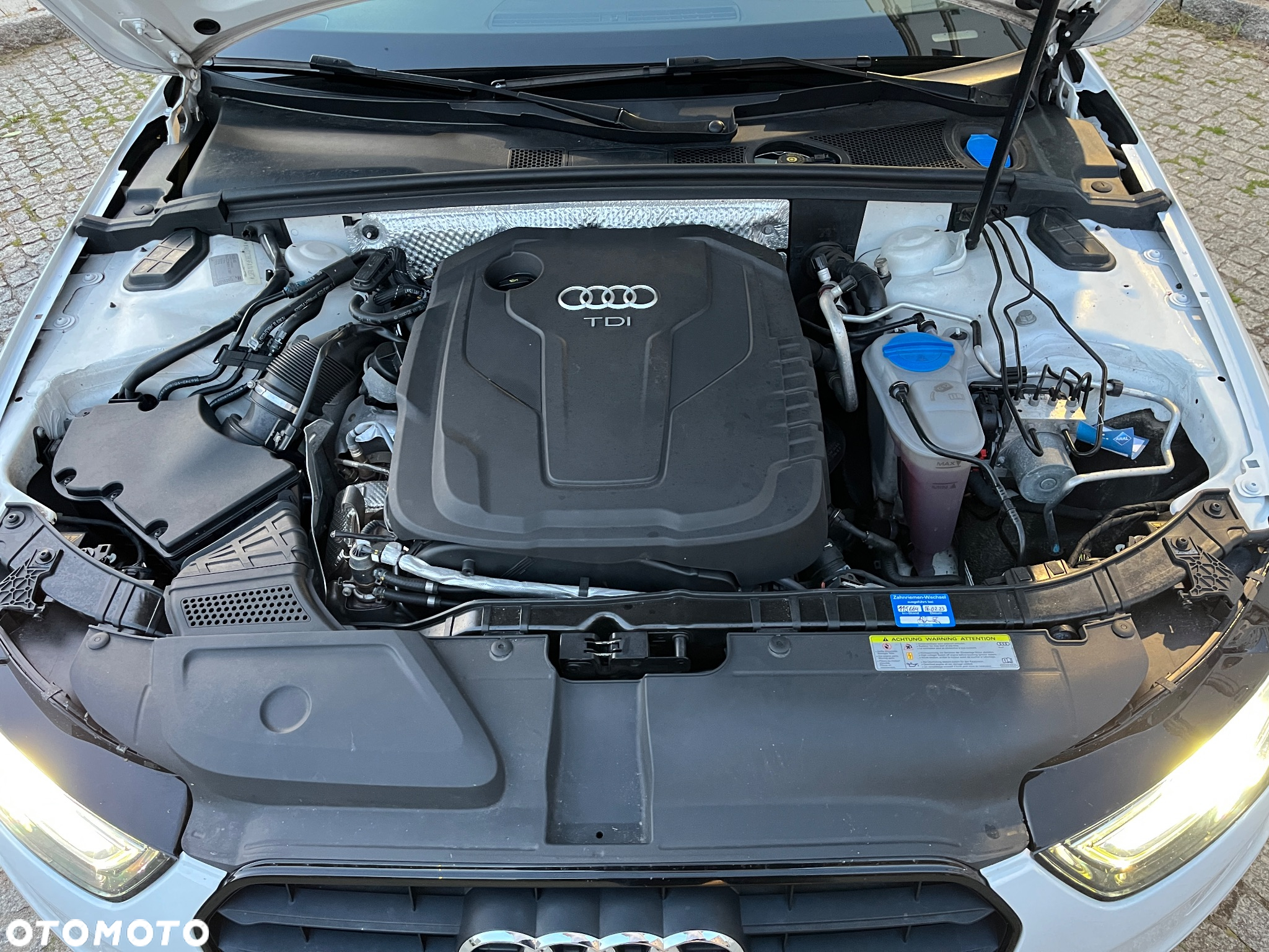 Audi A4 Avant 2.0 TDI DPF clean diesel S line Sportpaket - 29