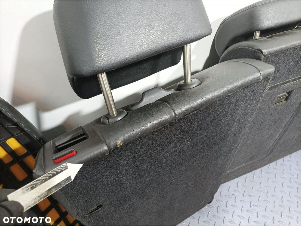 VW PASSAT B6 FOTELE SIEDZISKO OPARCIE KANAPA TYŁ SKÓRA KOMPLET EU - 11