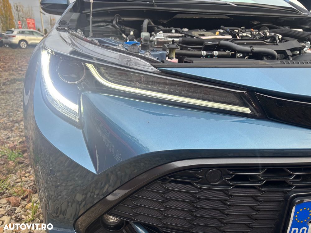 Toyota Corolla 2.0 Hybrid Team Deutschland - 30