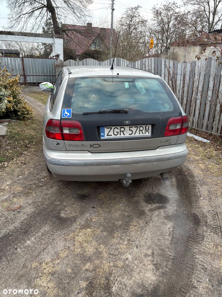 Volvo V40 - 2