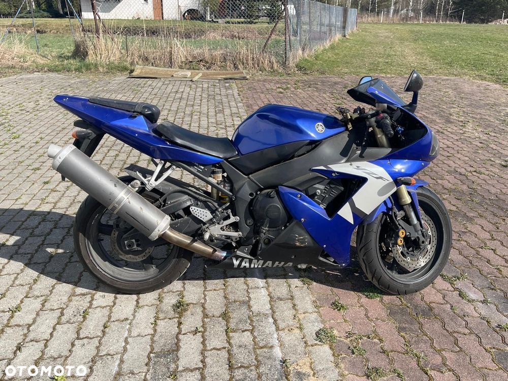 Yamaha R1 - 5
