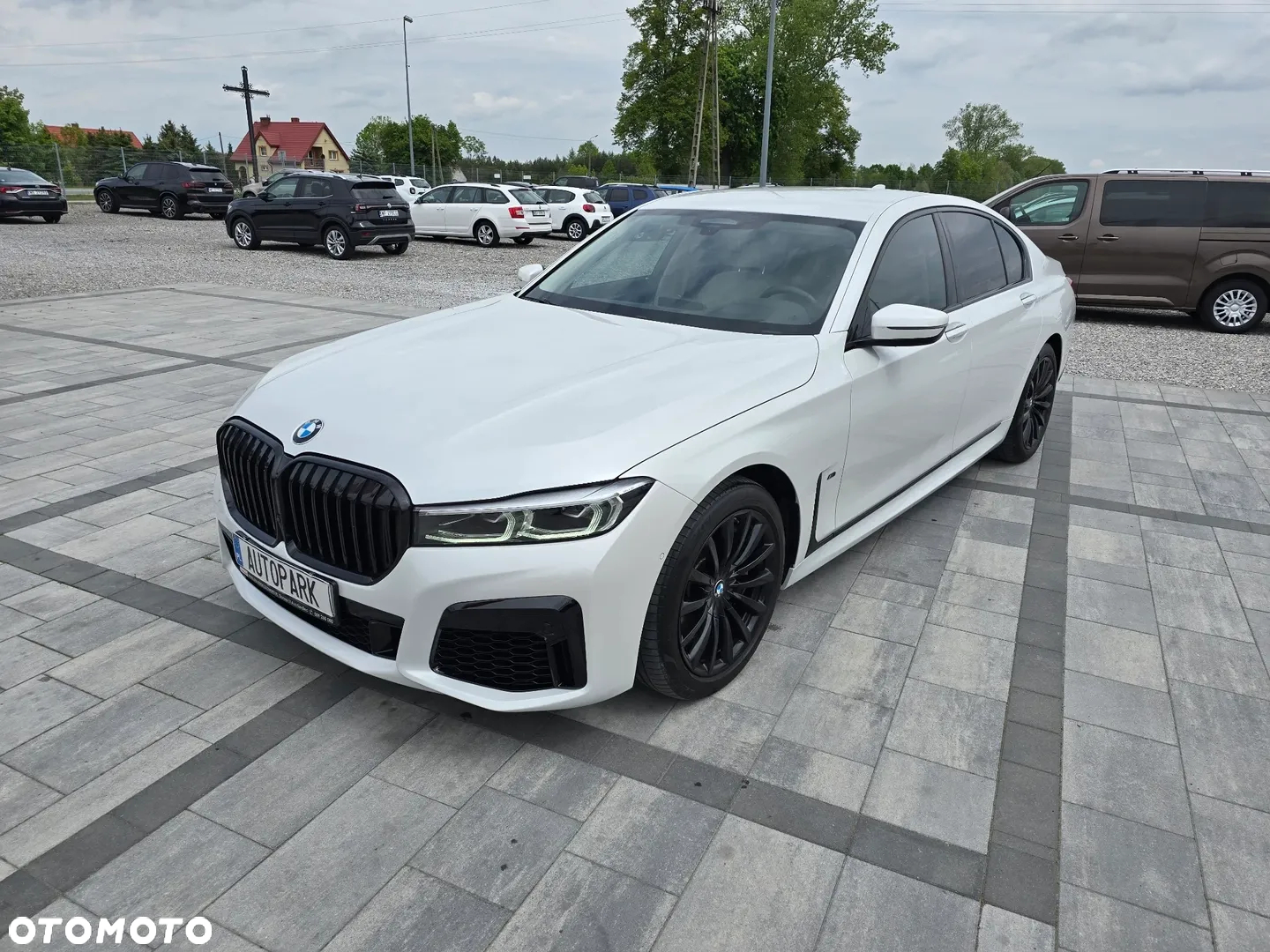 BMW Seria 7 750i xDrive sport - 10