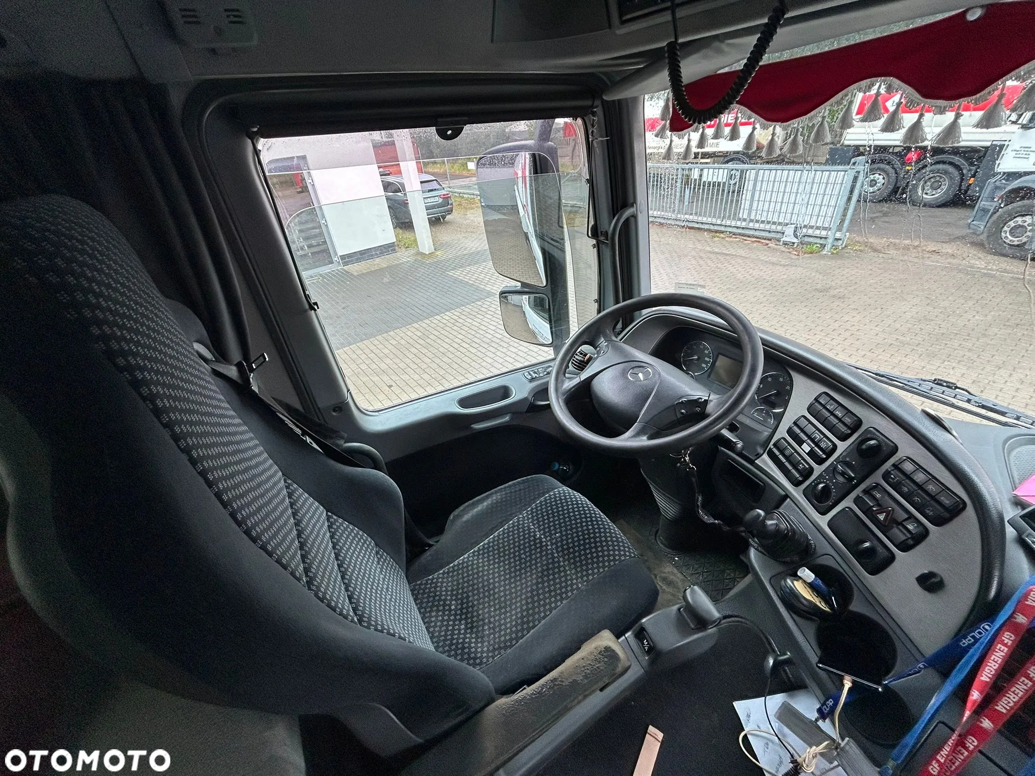 Mercedes-Benz ACTROS MP3 - 12