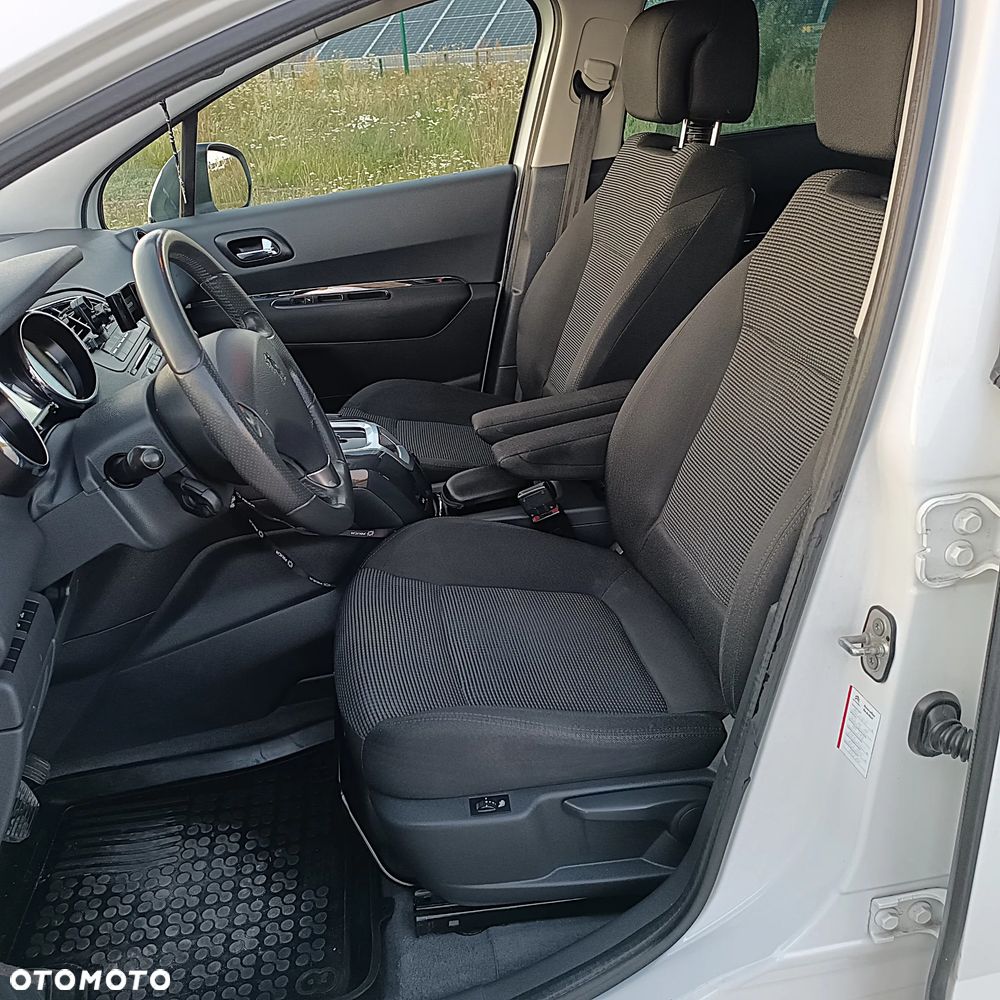 Peugeot 5008 2.0 HDi Premium + - 6