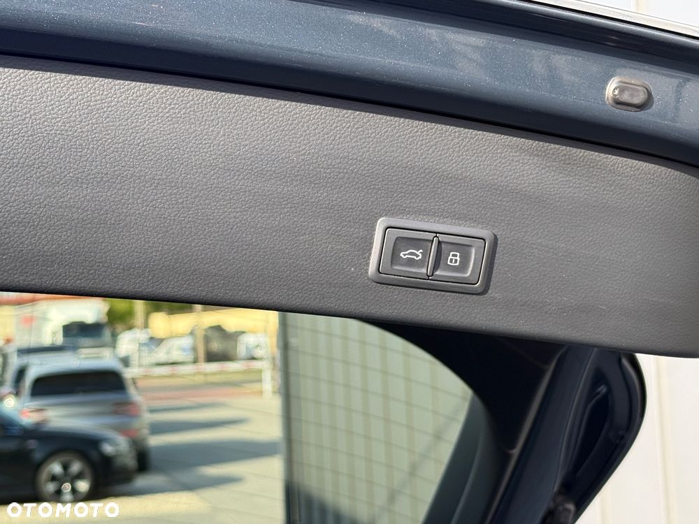 Audi A6 Avant 2.0 TDI ultra S tronic - 27