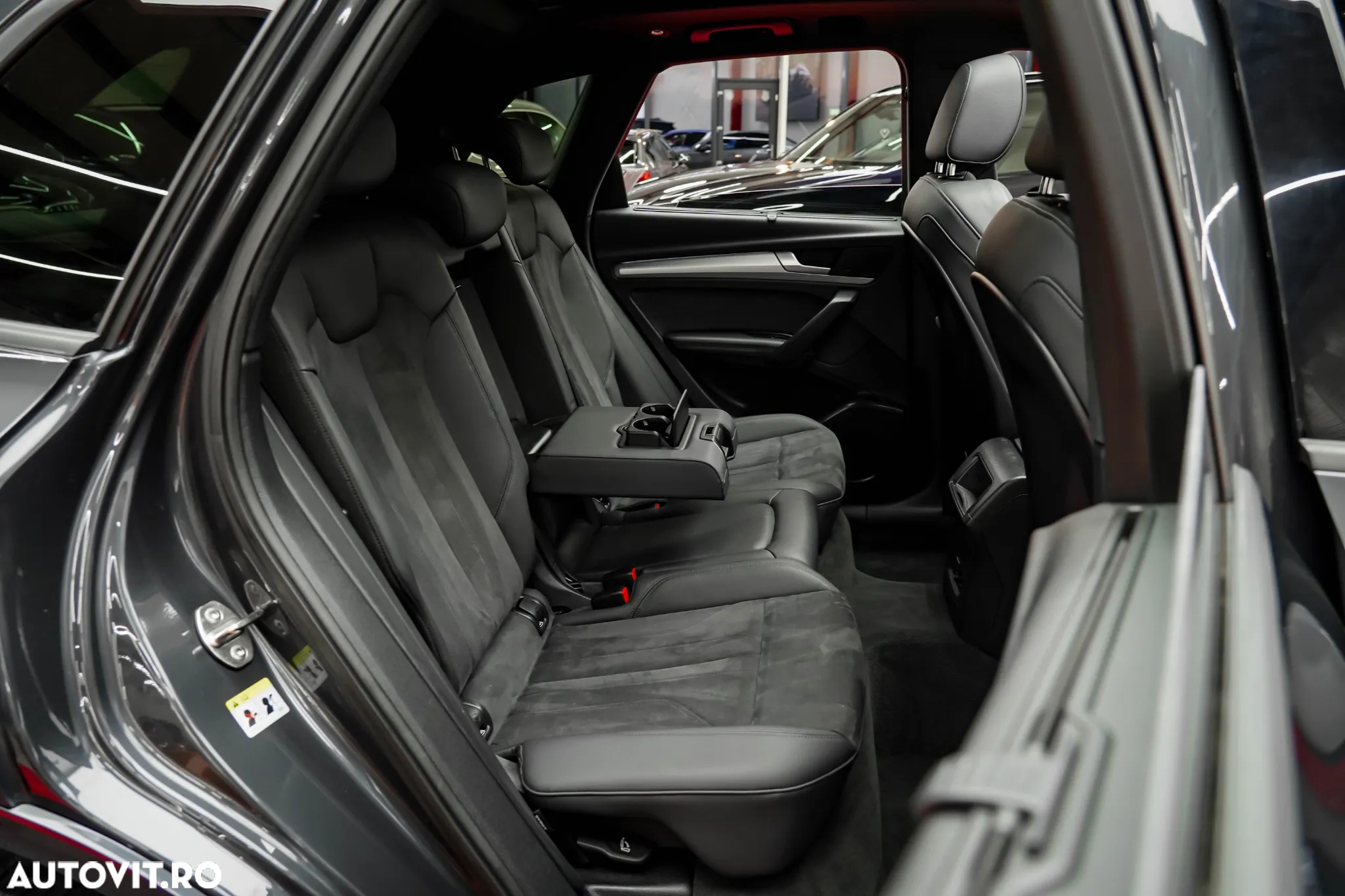 Audi Q5 40 TDI quattro S tronic MHEV Advanced - 10