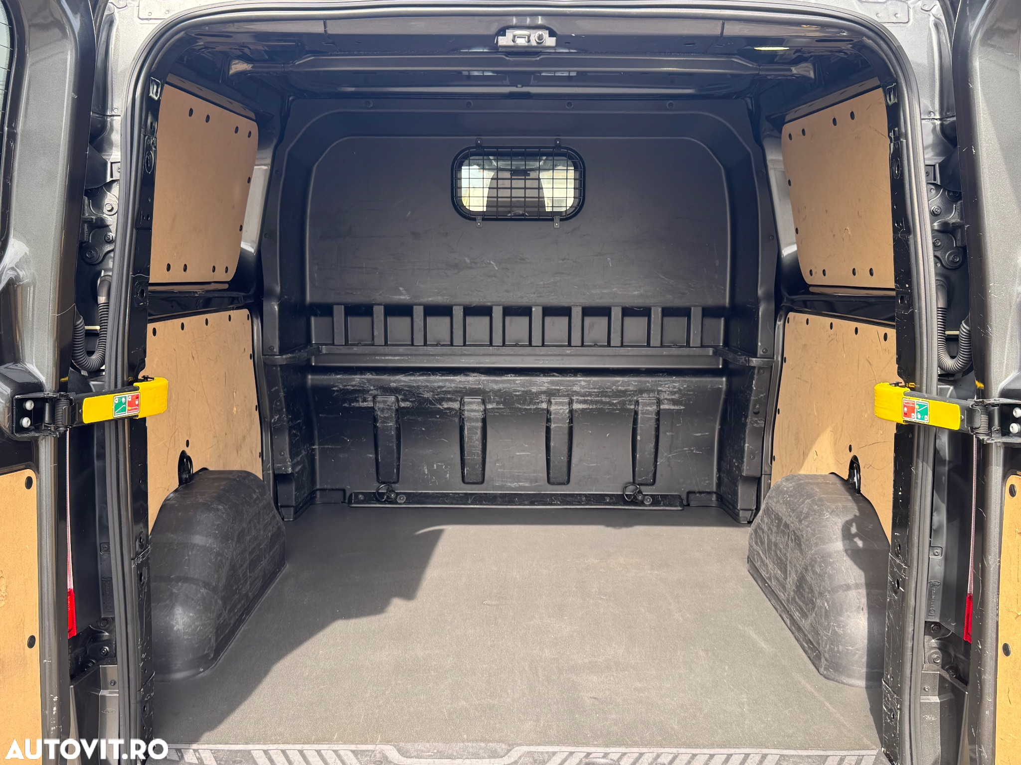 Ford Transit Custom Limited - 23