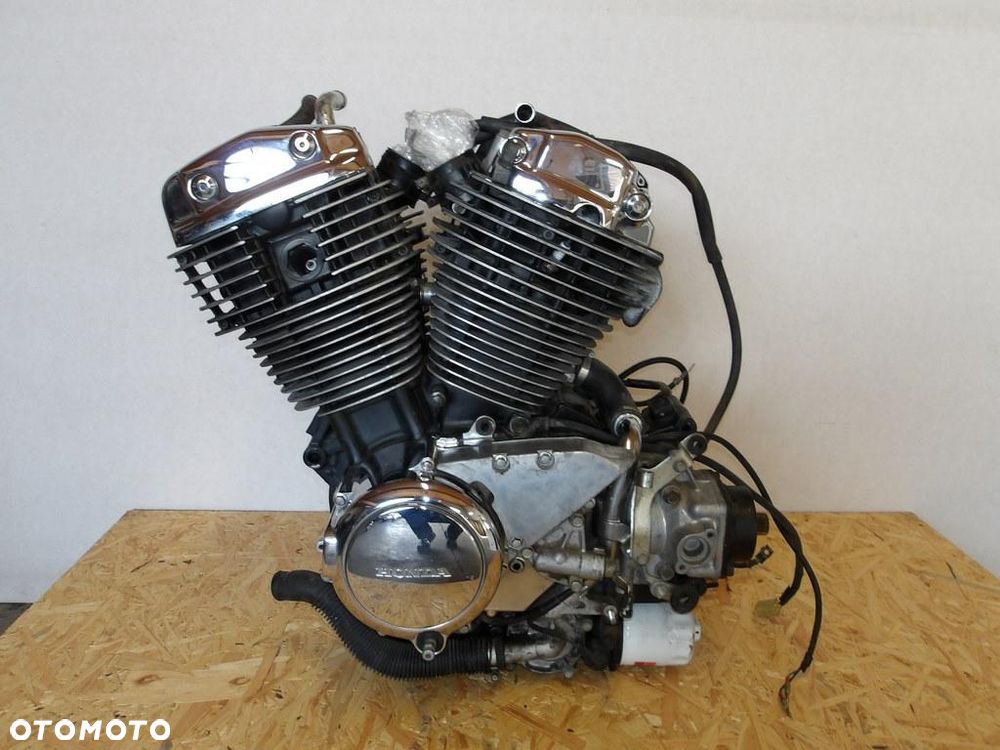 Silnik SC43 HONDA VT 1100 C2 SHADOW SABRE 00-07r   PN. 11100-MBC-000 - 1