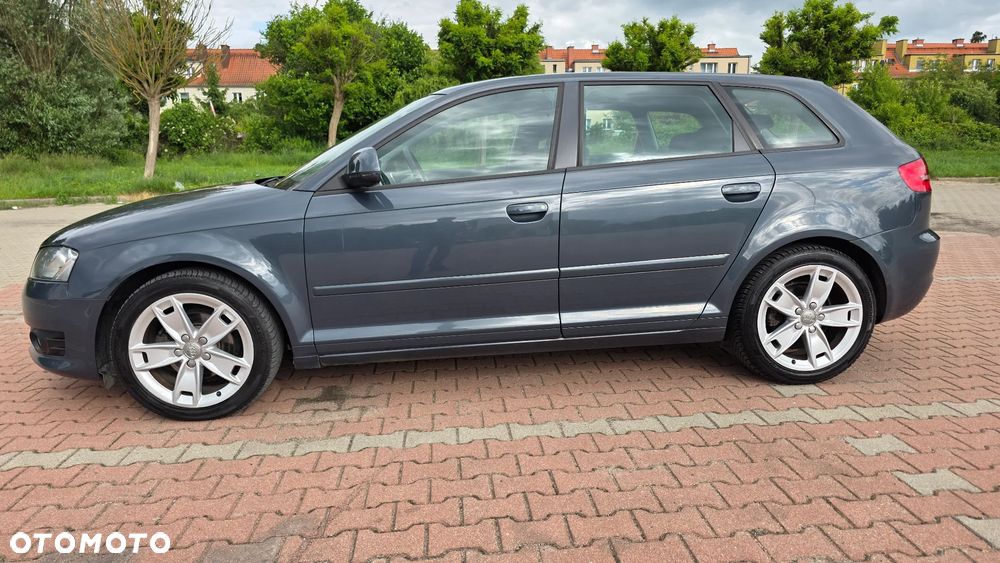 Audi A3 Sportback 1.6 TDI DPF Ambition - 7