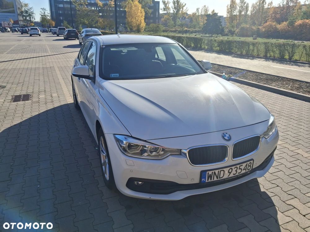 BMW 3 Series 2018 photo 4