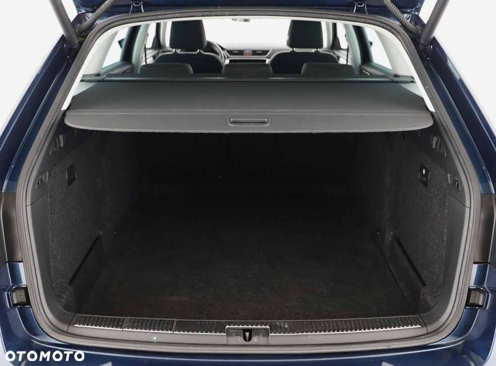 Skoda Superb 2.0 TDI SCR Style DSG - 25