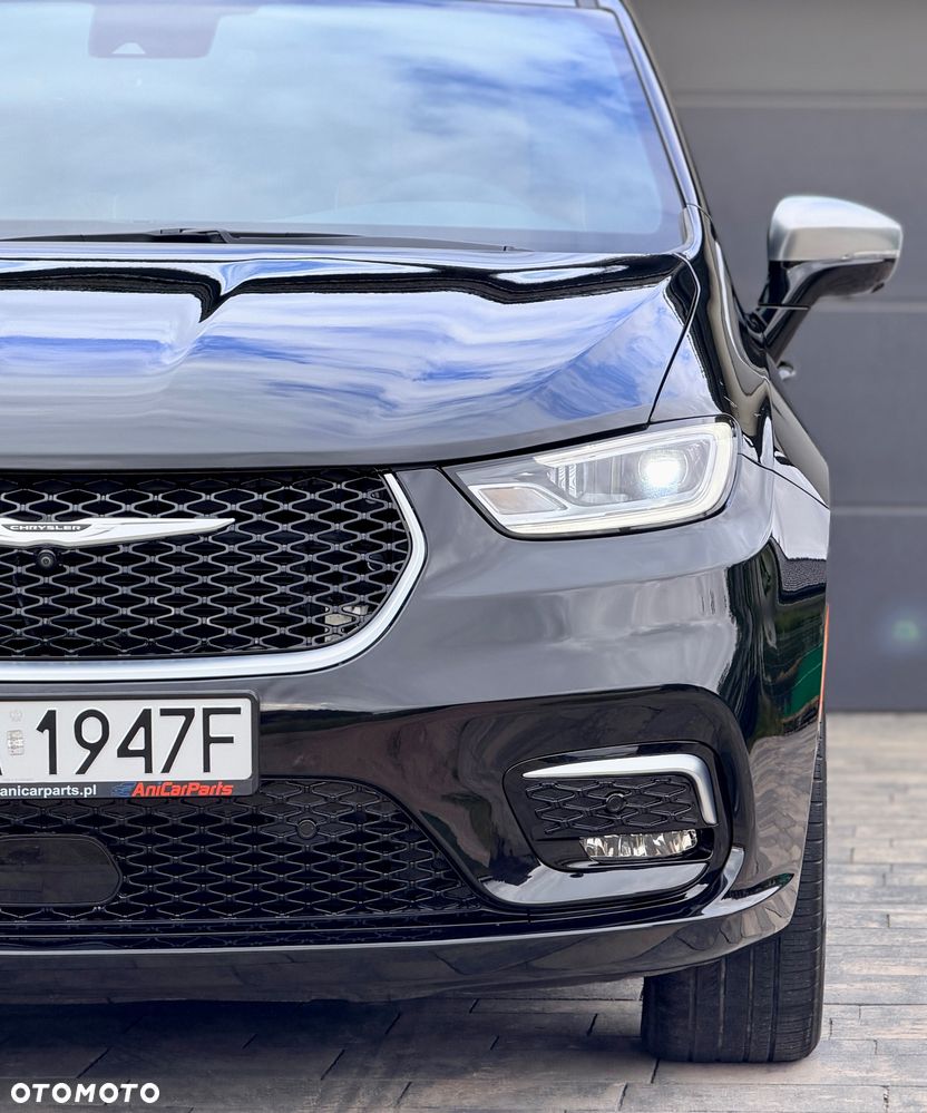 Chrysler Pacifica - 21