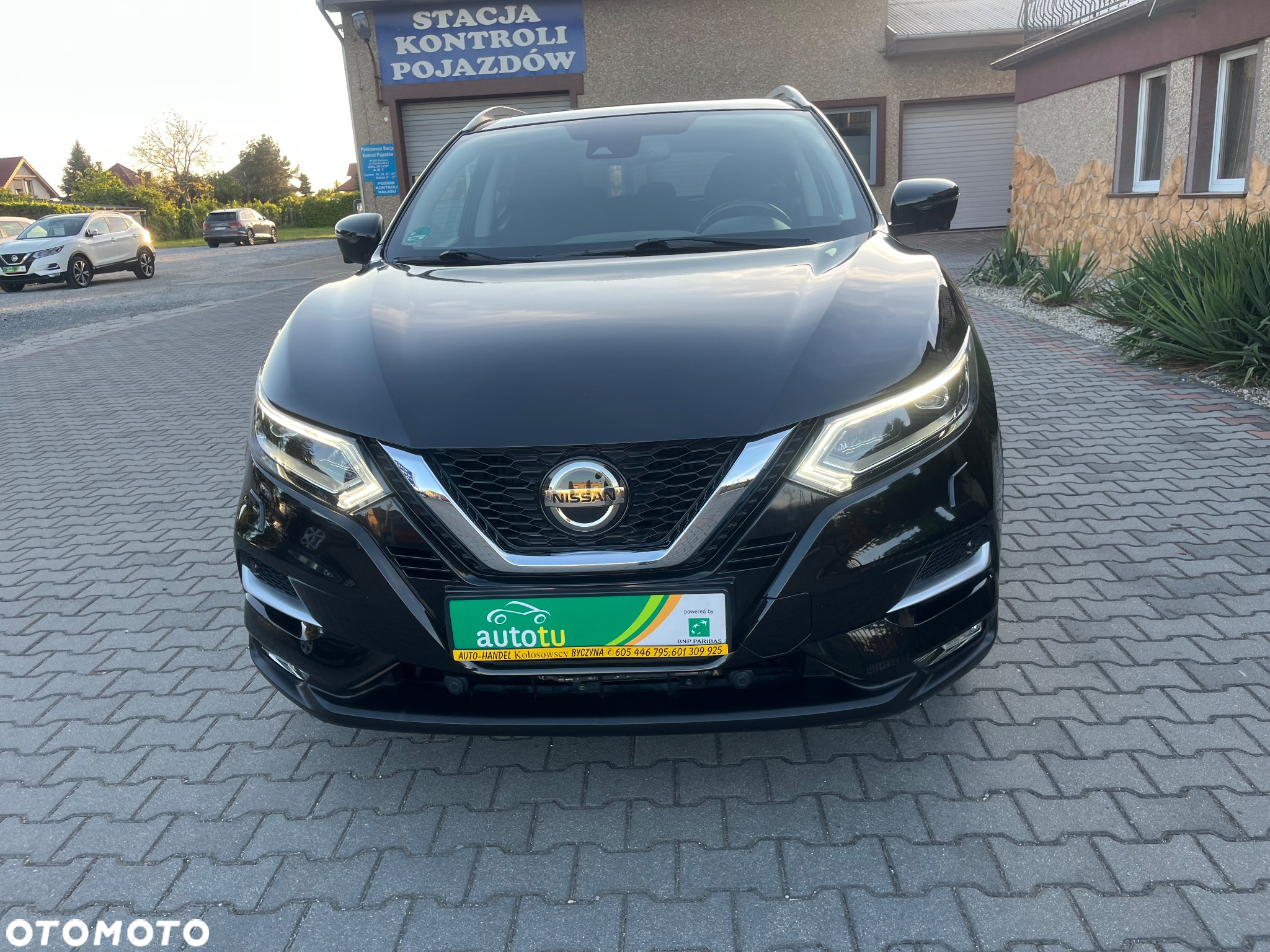 Nissan Qashqai 1.2 DIG-T Xtronic TEKNA+ - 12