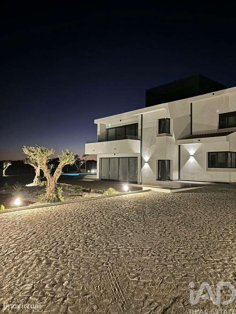 Casa de Campo T5 em Quarteira de 321,00 m2 - Grande imagem: 2/29