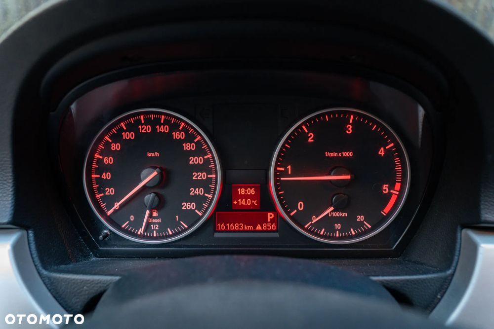 BMW Seria 3 320d DPF - 25