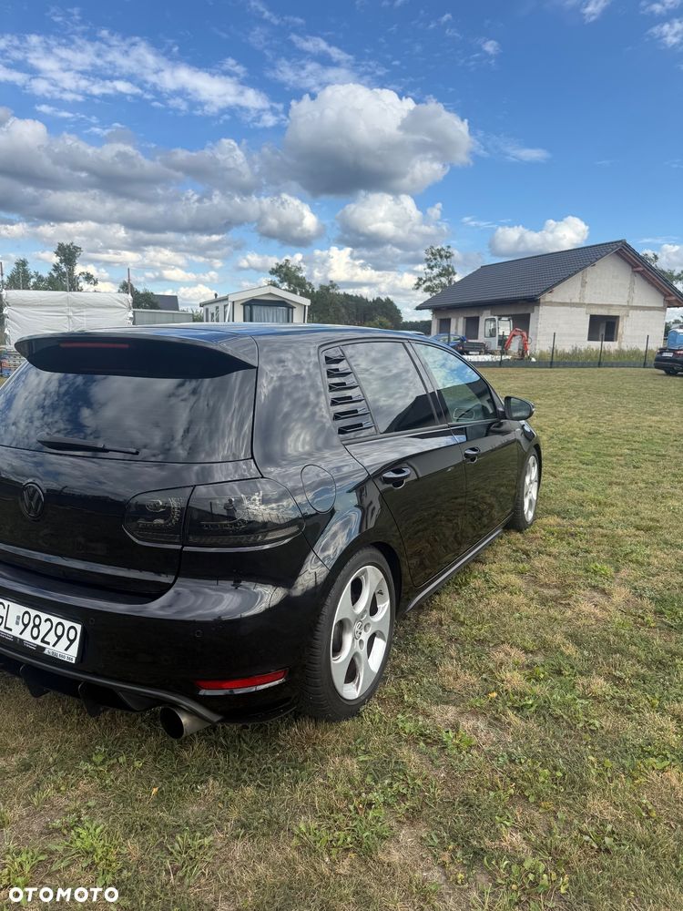 Volkswagen Golf - 5
