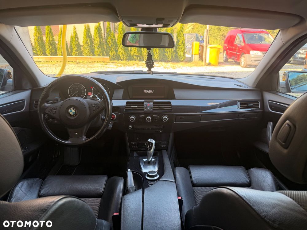 BMW Seria 5 530i - 7