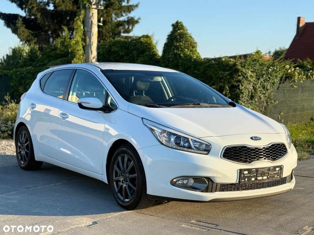 Kia Ceed - 1